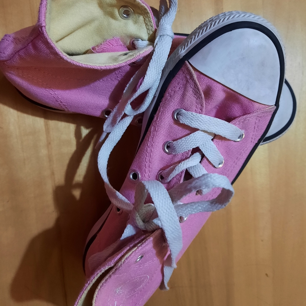 Girls high tops